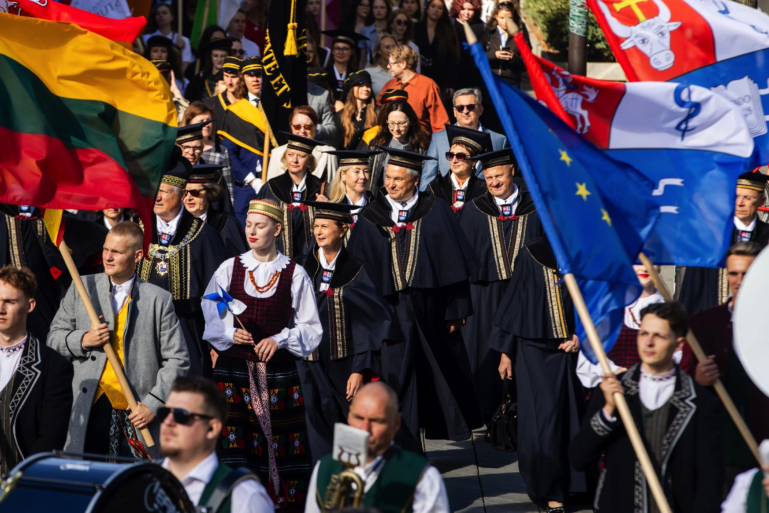 A Tradition That Unites Generations: LSMU Marks the Beginning of the Academic Year with a Festive Student Procession