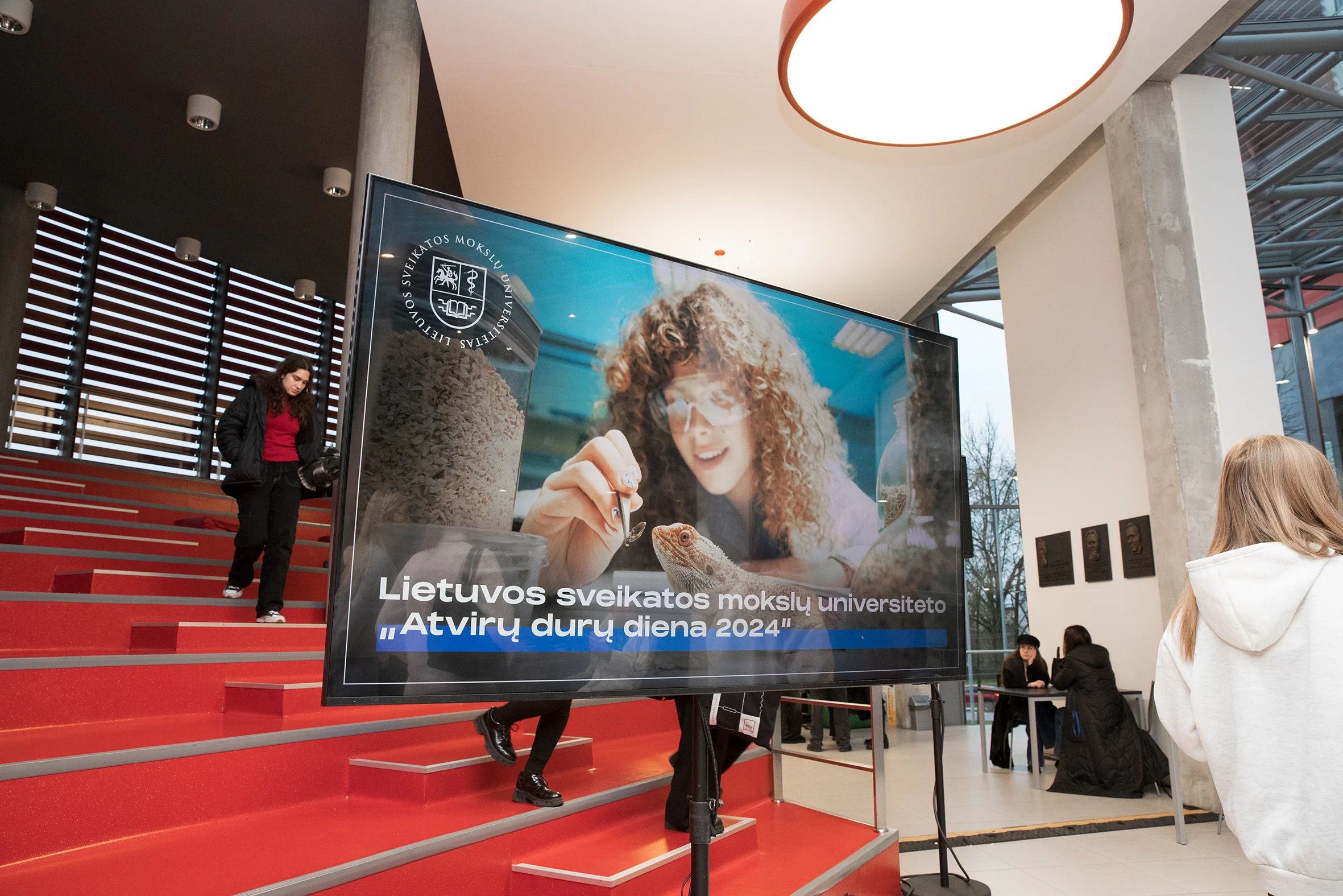 LSMU Atvirų durų dienoje mokiniai išbandė studijas Universitete