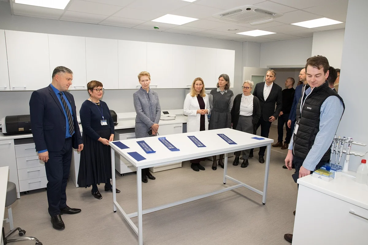 LSMU Medicinos fakultete atidaryta mokomoji Ląstelių kultūrų laboratorija