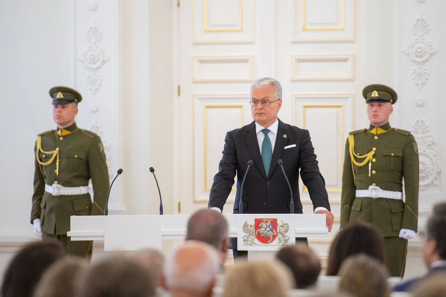 Valstybės dienos proga – apdovanojimai LSMU profesoriams iš Prezidento rankų